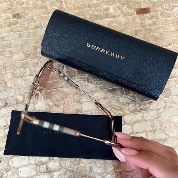 BURBERRY sunglasses - Picture 3 of 8